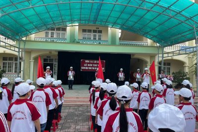 Trường THCS Liêm Chung tổ chức Lễ đón thư Bác và phát động phong trào hội học hội giảng năm học 2025-2026